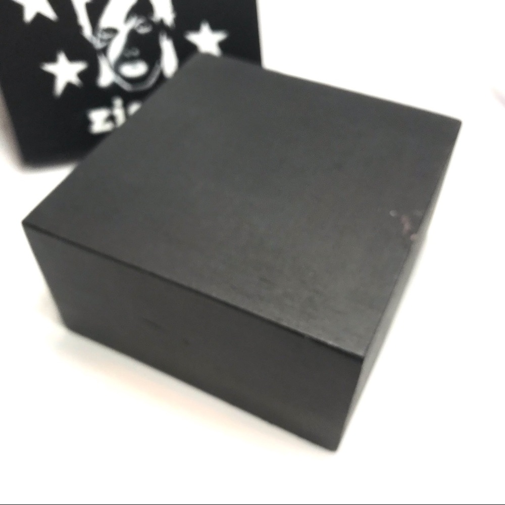 ⚡️ZIGGY Stardust David Bowie inspired Rocker Box 4.5”x2.5” graffiti handmade - Picture 8 of 13
